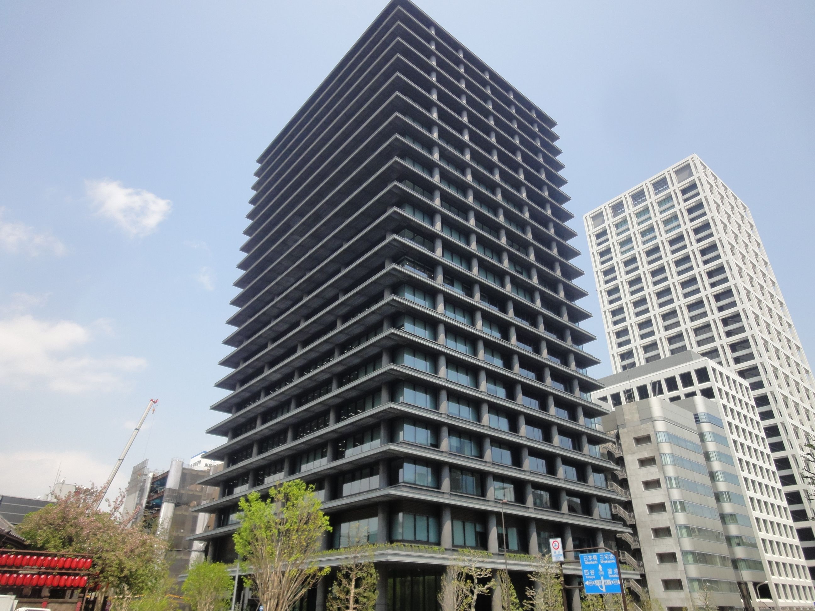 Rental Apartments El Sereno Moto Akasaka Residence